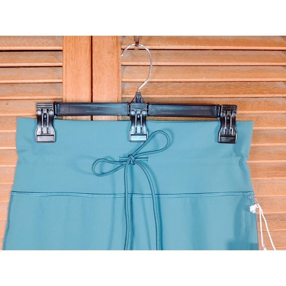 Vuori Daily Leggings Teal Tidal Blue Second Skin Softness Breathable Fit Size L - Picture 5 of 10